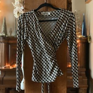 DVF printed wrap top